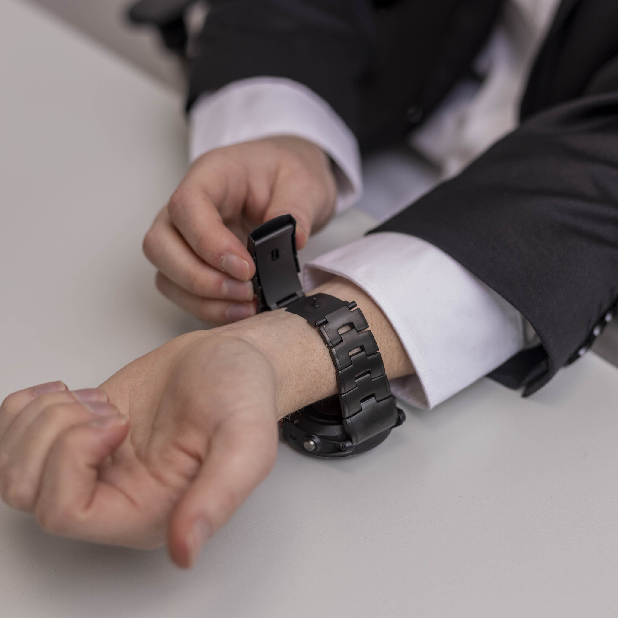 Bandz Bracelet à maillons en titane Garmin Tactix 8 - 51mm (noir)