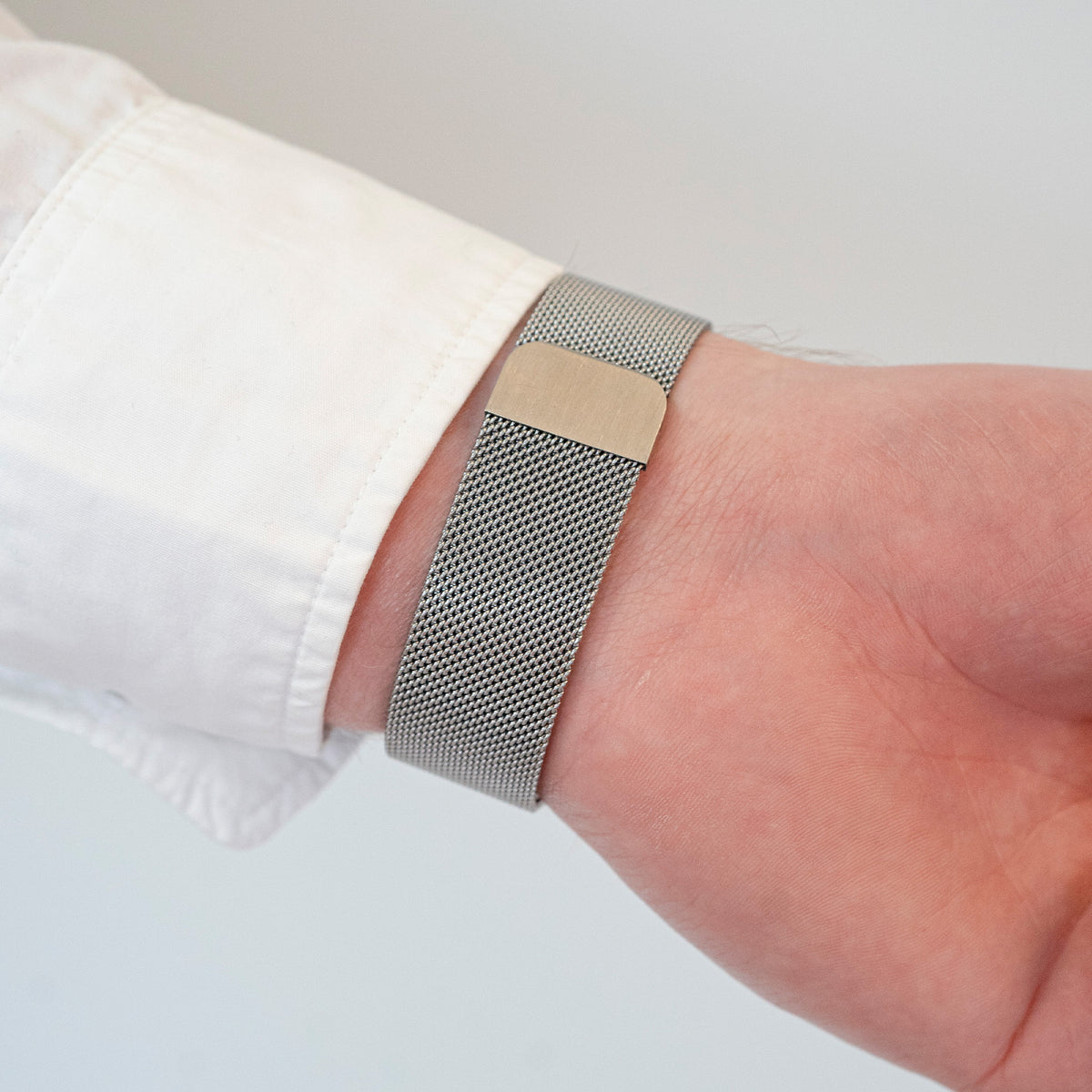 Milanese Strap 'One Push', silver, lifestyle photo