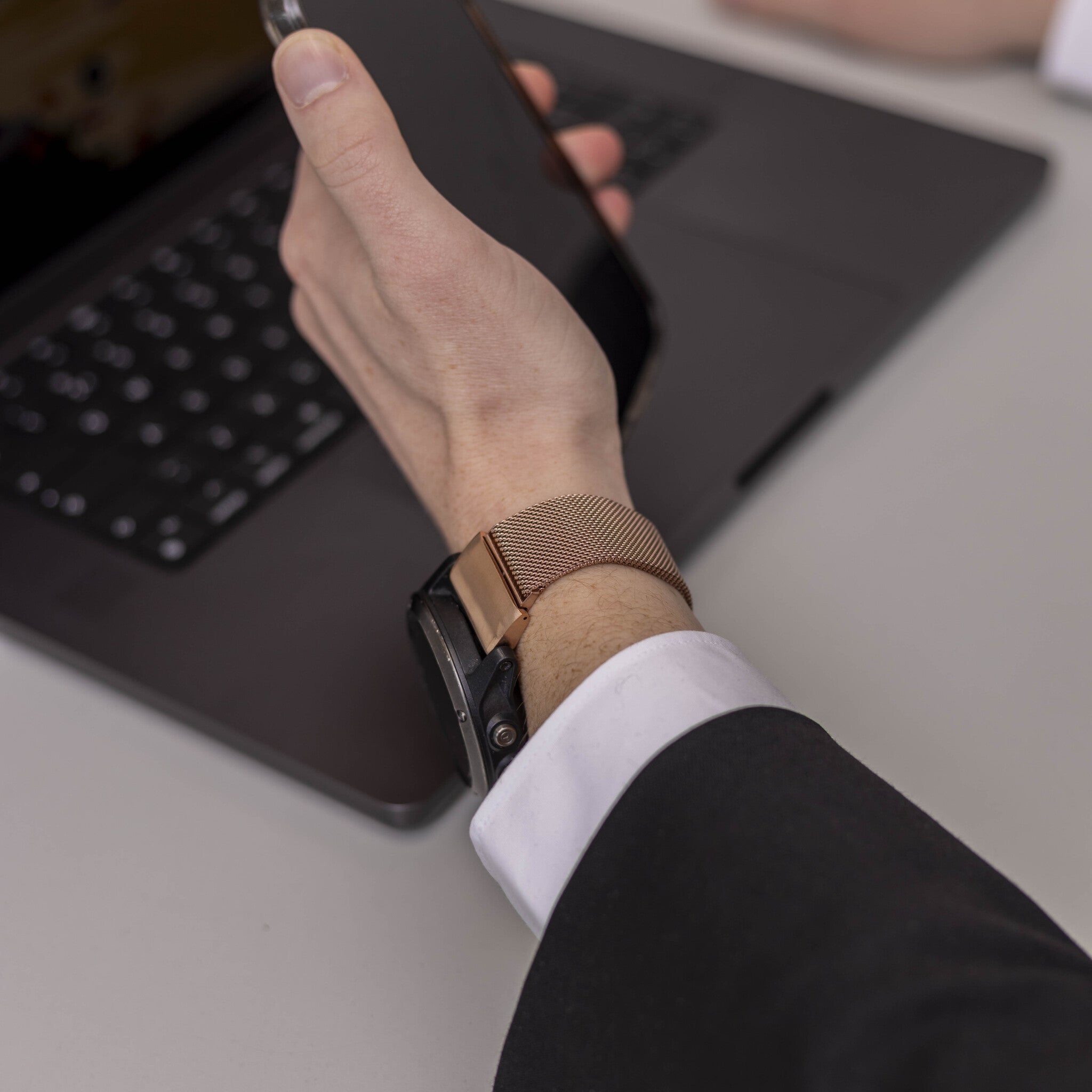 Bracelet milanais Garmin D2 Mach 1 Pro (or rose)