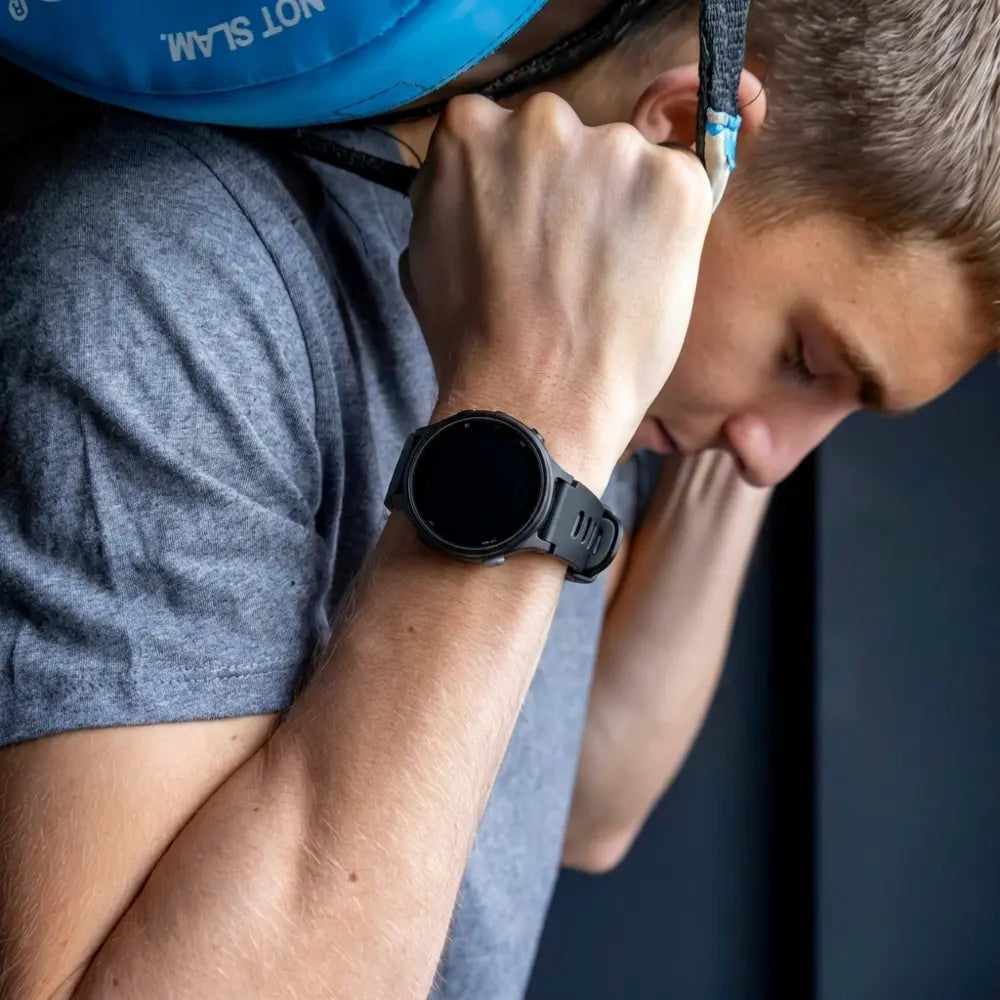 Bracelet sport Garmin Forerunner 235 (noir/gris)