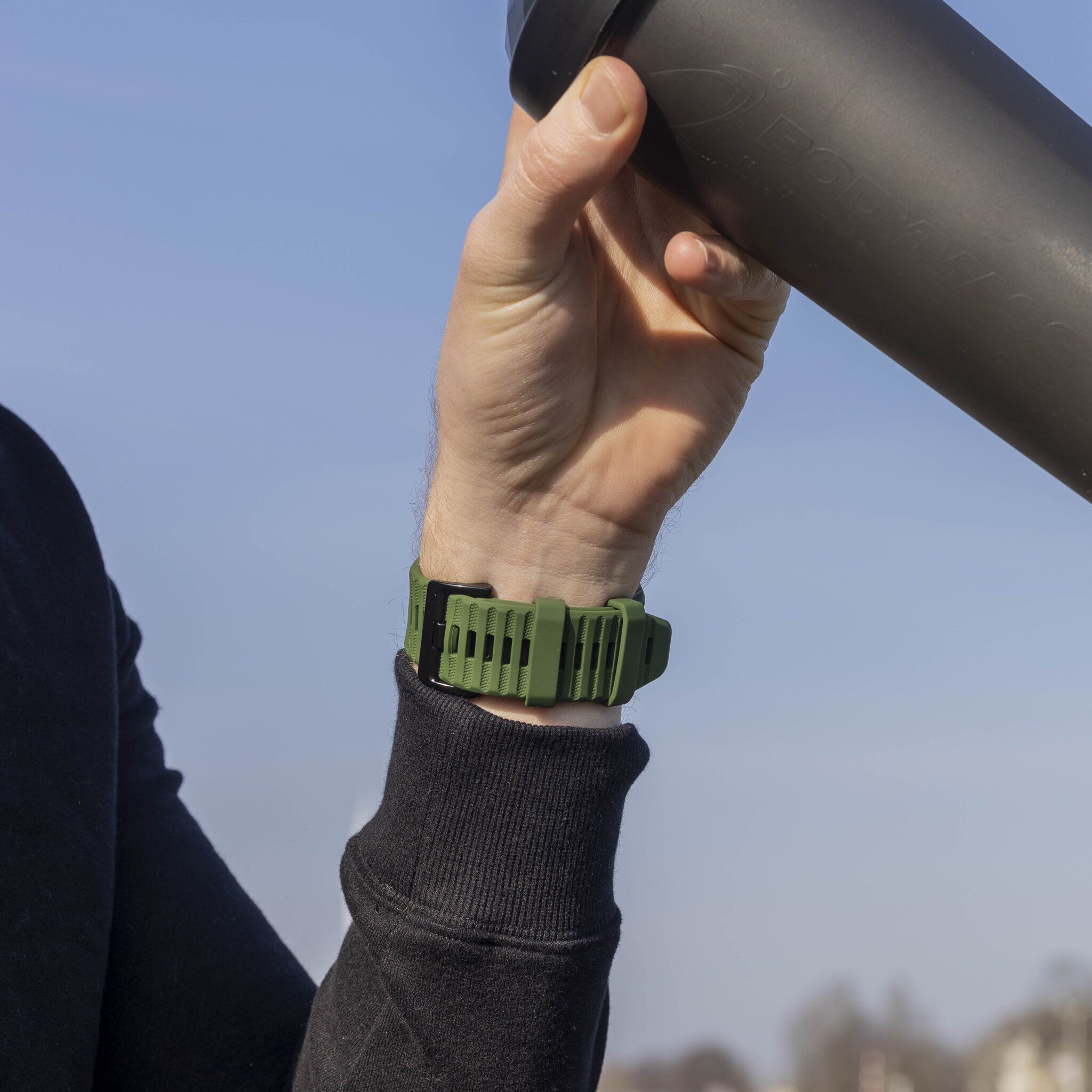 Bracelet silicone à boucle Garmin Tactix 7 (vert foncé)