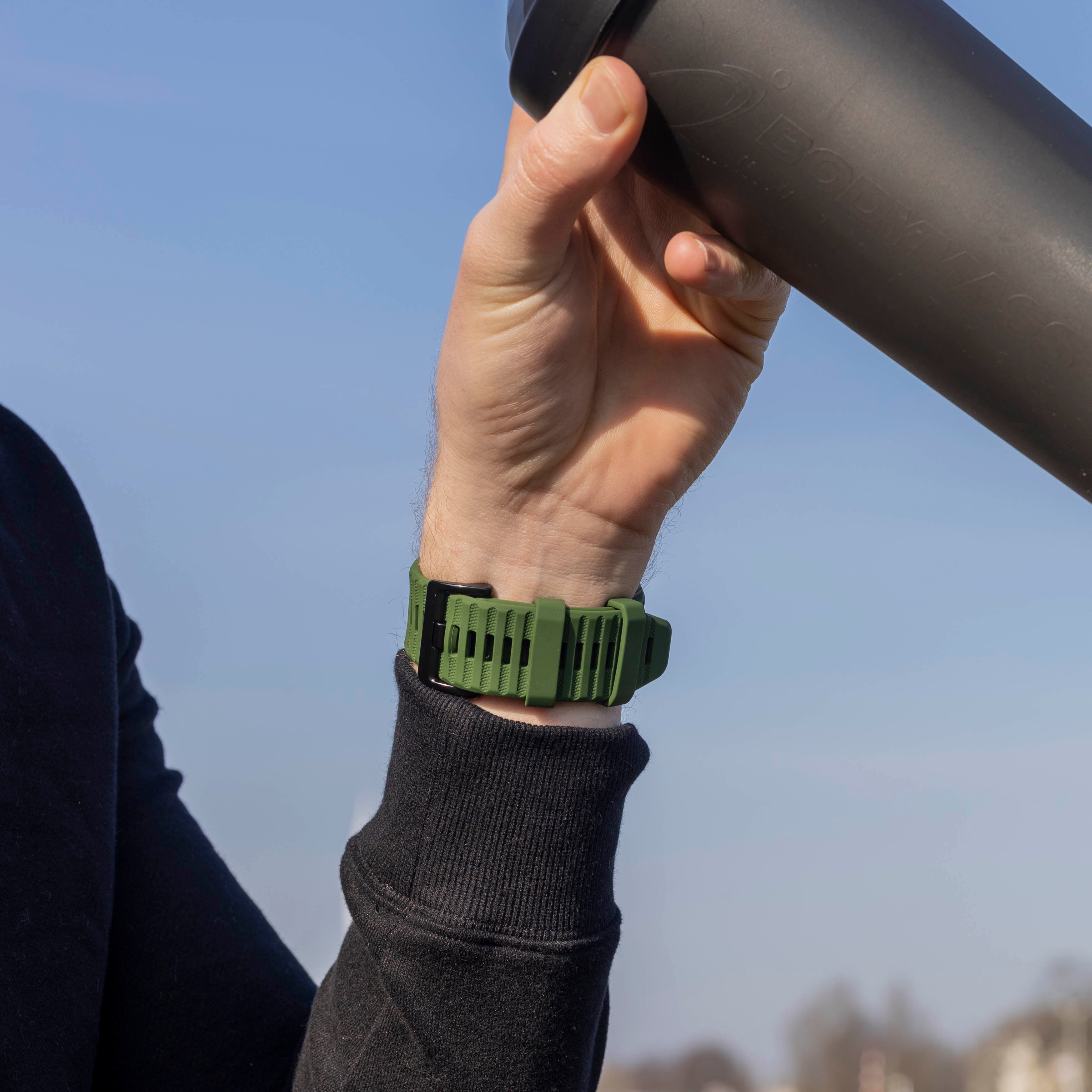 Bandz Bracelet silicone avec boucle Garmin Epix Pro (Gen 2) 51mm (ver foncé)