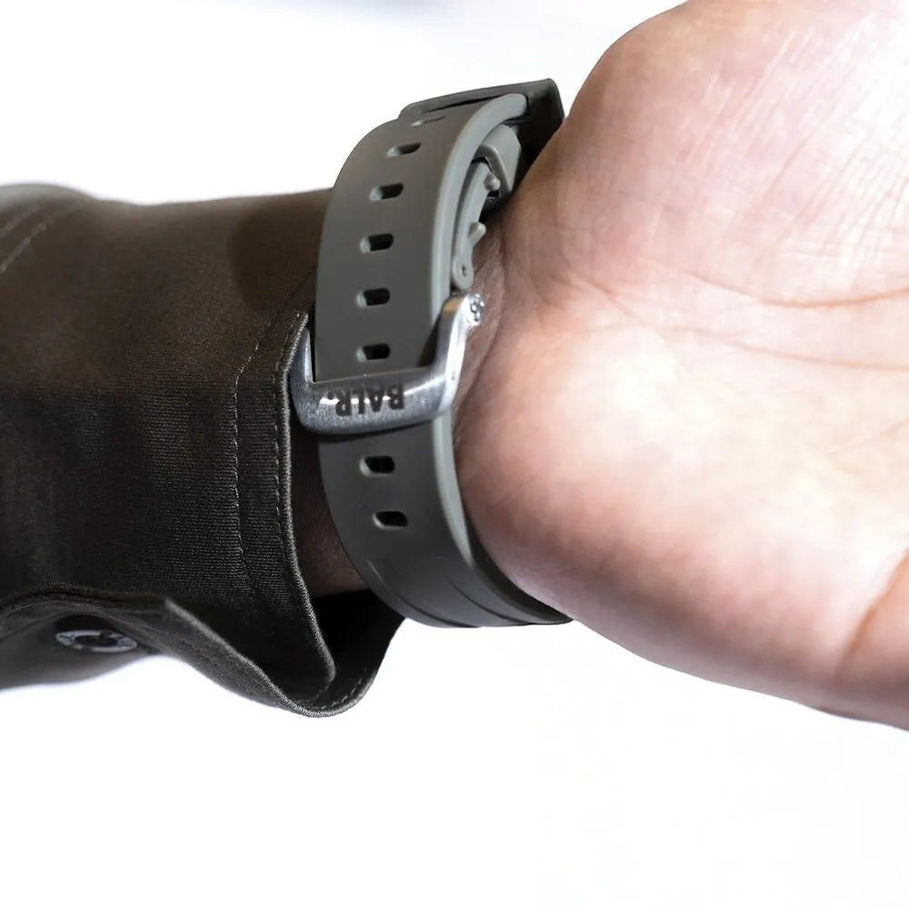 BALR. Bracelet silicone Apple Watch Ultra Liquid (marron/argent)