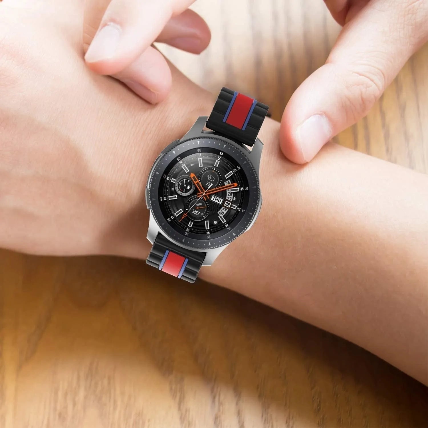 amazfit-gtr-2-silicone-band-met-streep-zwar