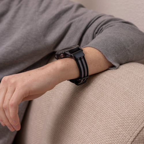 Bracelet nylon á boucle Garmin Instinct 3 - 50mm (noir/gris)