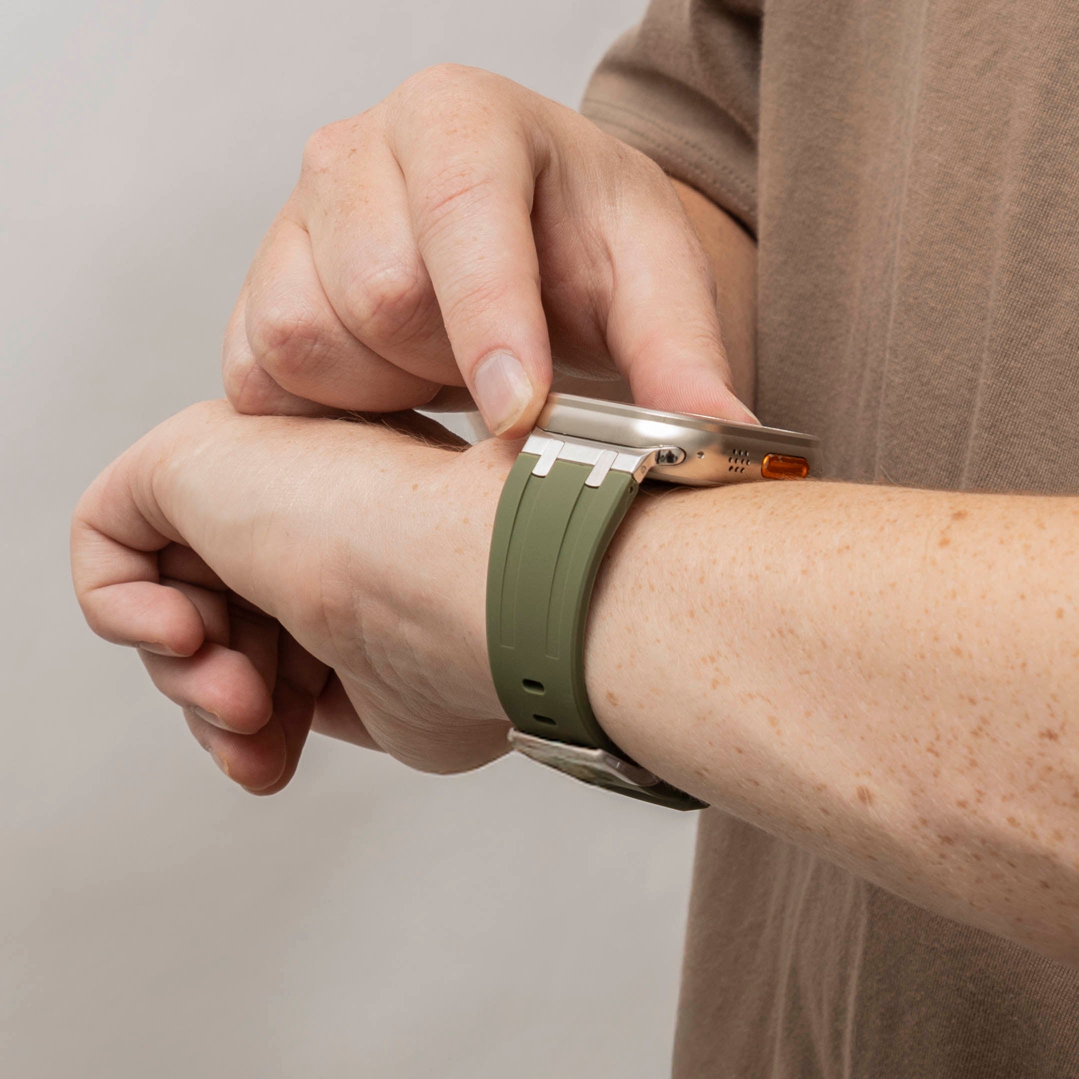 Bandz Bracelet silicone 'Luxe Liquid' Apple Watch Ultra (vert avec titane)