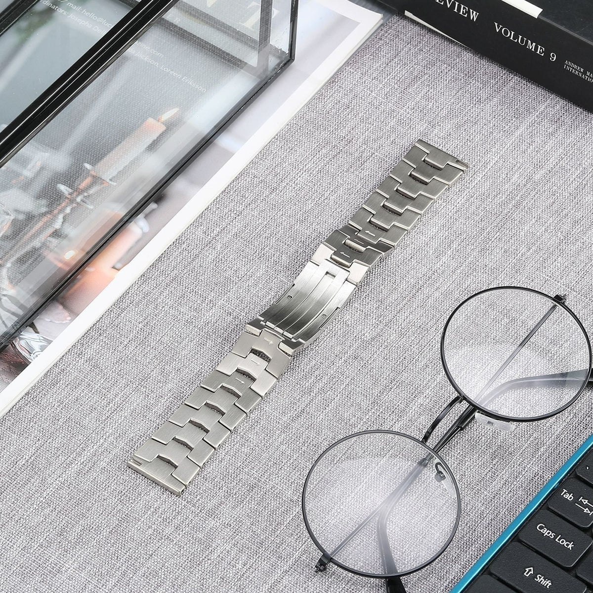 Titanium Grain Strap (Flat Clasp), silver, lifestyle photo