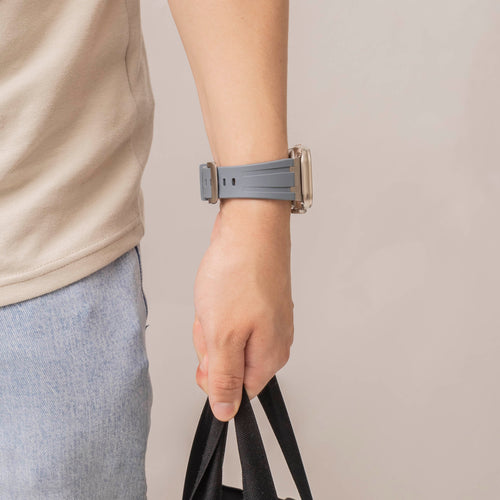 Bandz Bracelet silicone 'Luxe Liquid' Apple Watch Ultra (gris foncé avec argent)