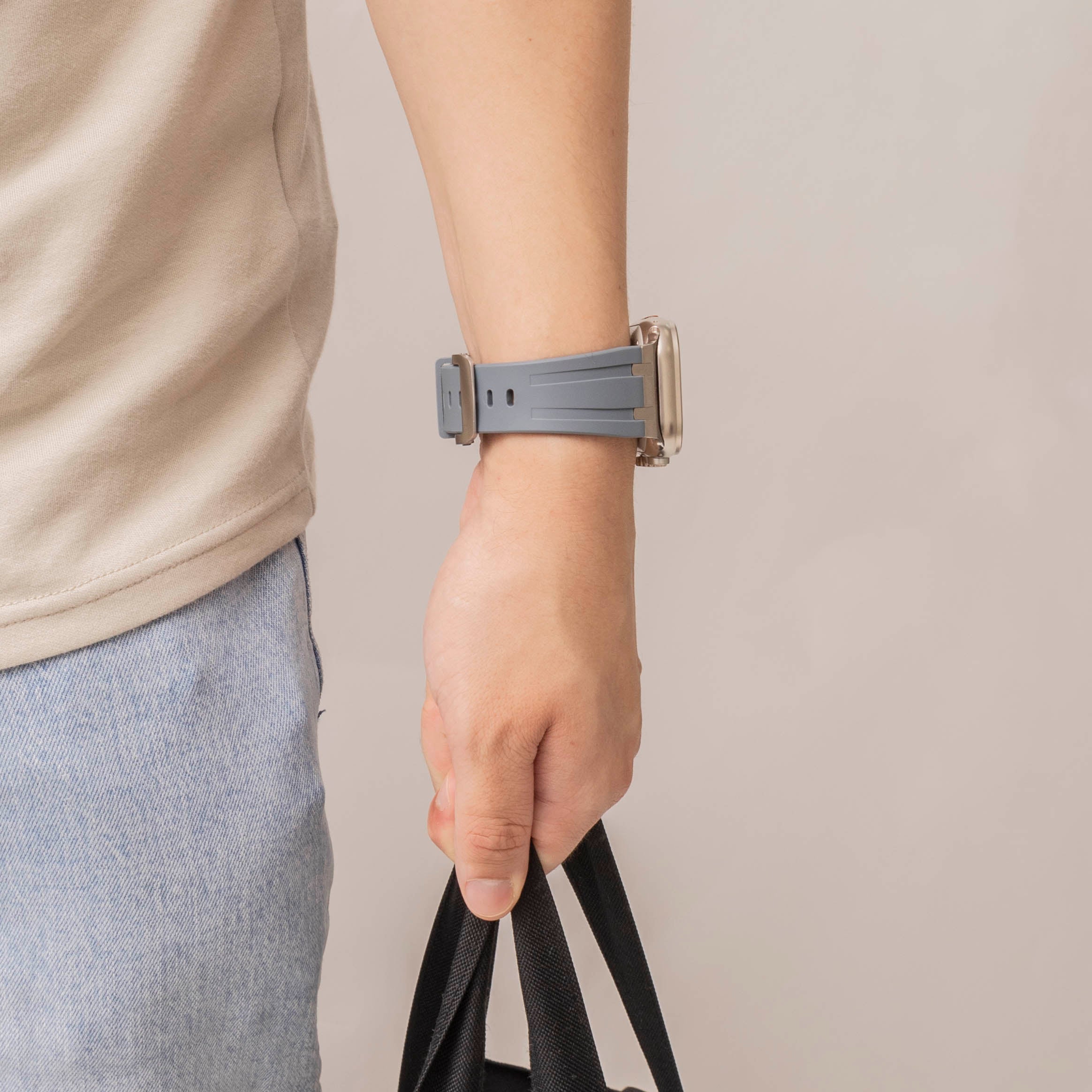 Bandz Bracelet silicone 'Luxe Liquid' Apple Watch Ultra (gris foncé avec argent)