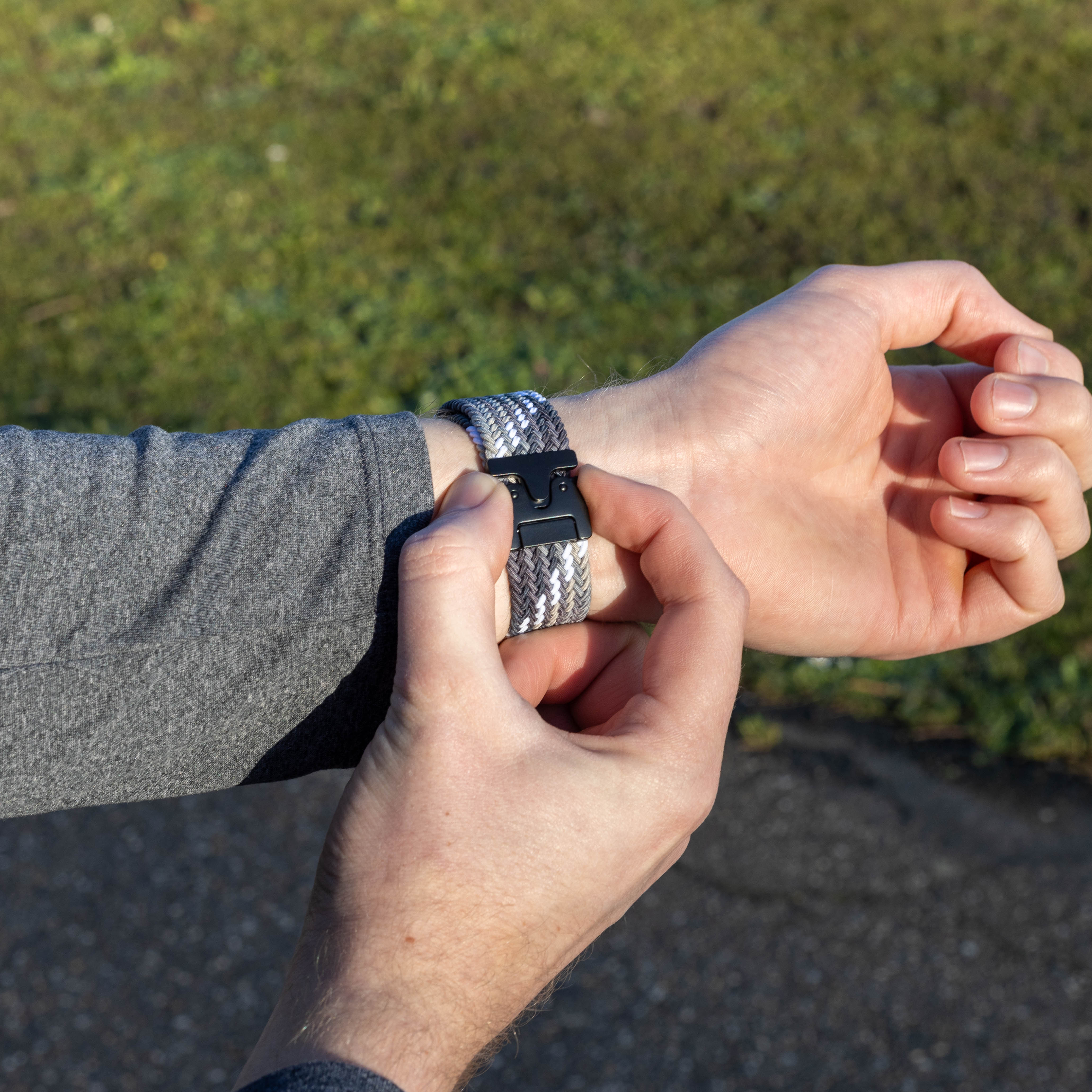 Bandz Bracelet tressé boucle en P Apple Watch Ultra (noir mandala)