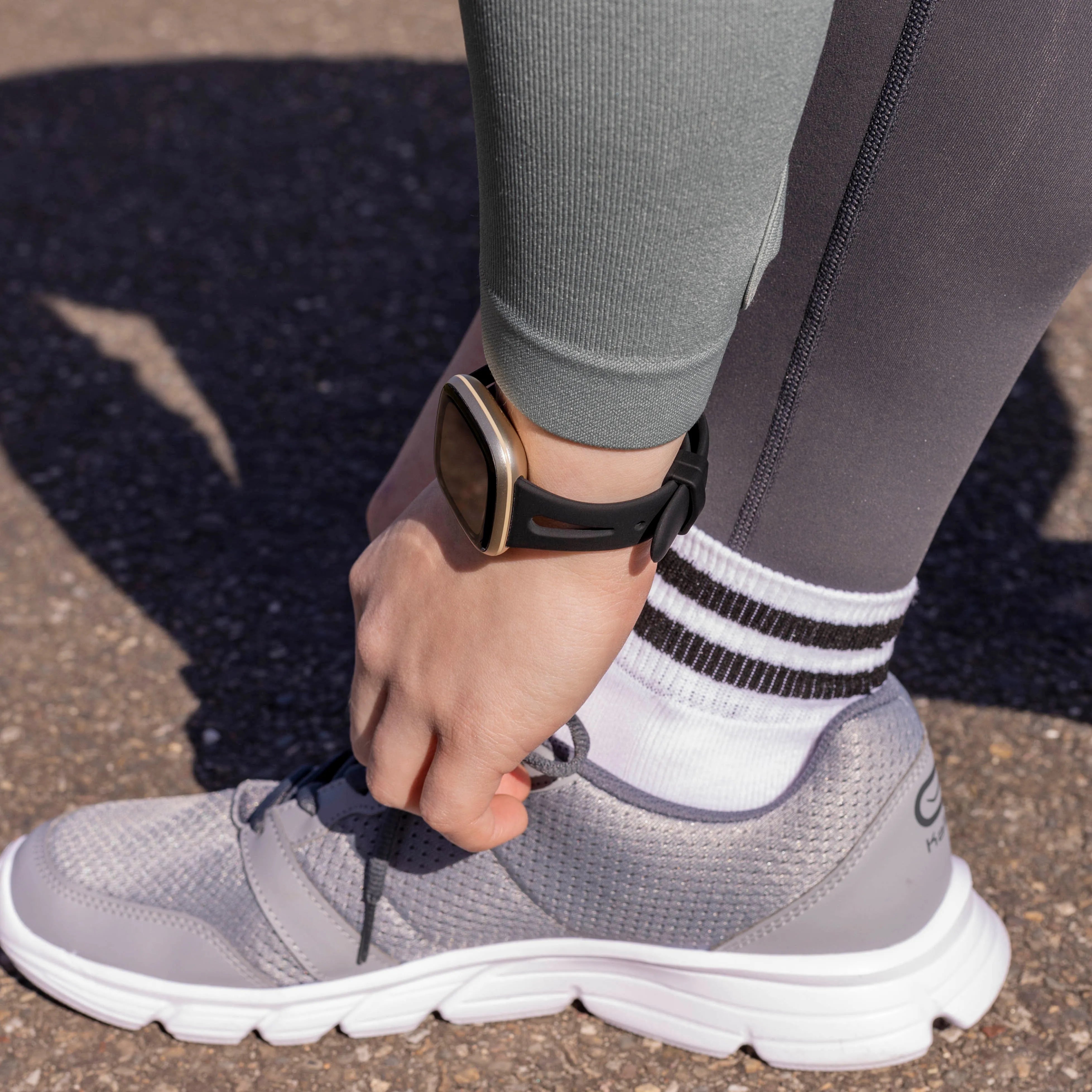 Bracelet silicone de luxe Fitbit Sense (noir)
