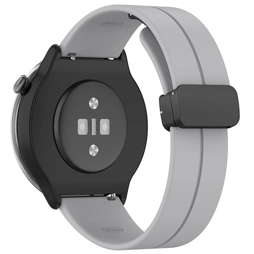 D-Buckle Silicone Strap, light grey, lifestyle photo