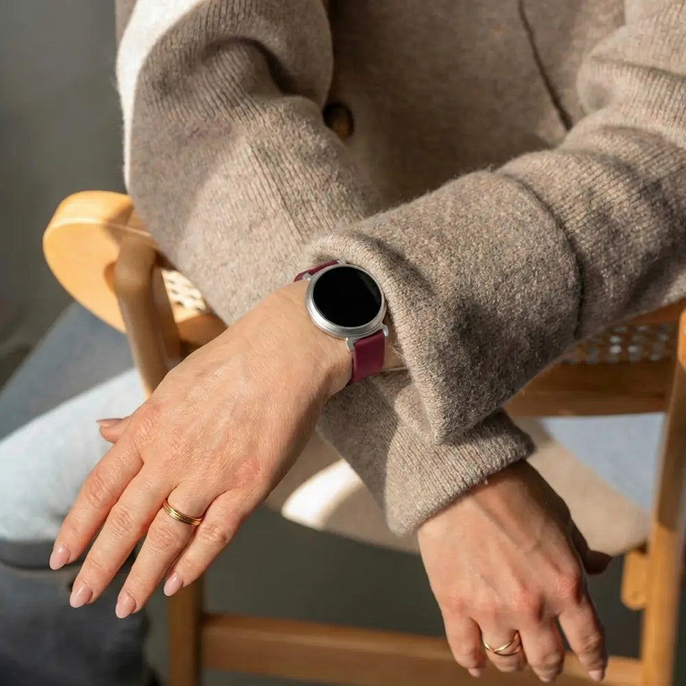 Garmin Lily 2 Silicone Classic Strap (Wine Red)